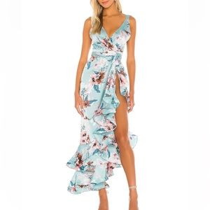 A FUN DIFFERENT DRESS 💙